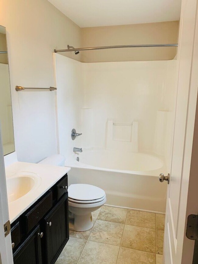 Building Photo - 3 Bedroom in The Landing @ Everetts Creek