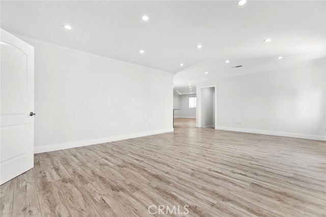 Building Photo - 7911 Fulton Ave