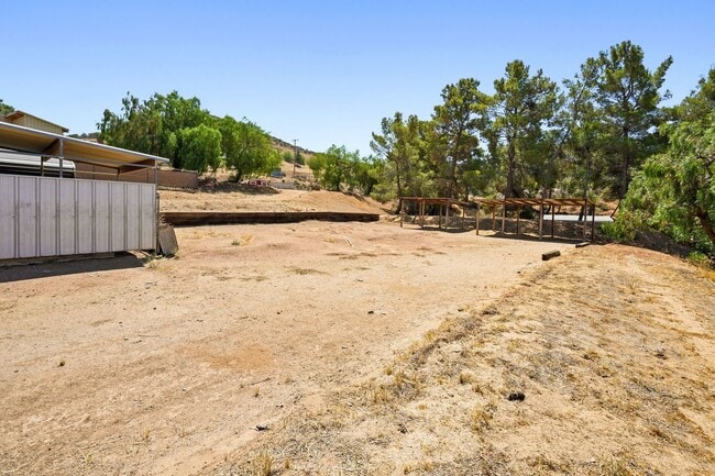 Building Photo - 35315 Glenwall St