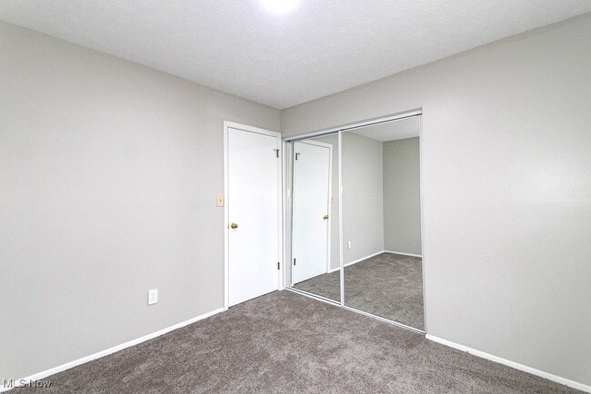 Building Photo - 6330 Cumberland Dr