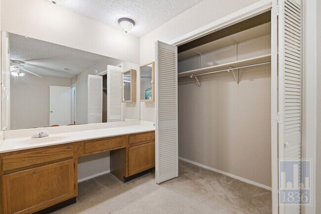 Building Photo - 9002 Marsh Dr
