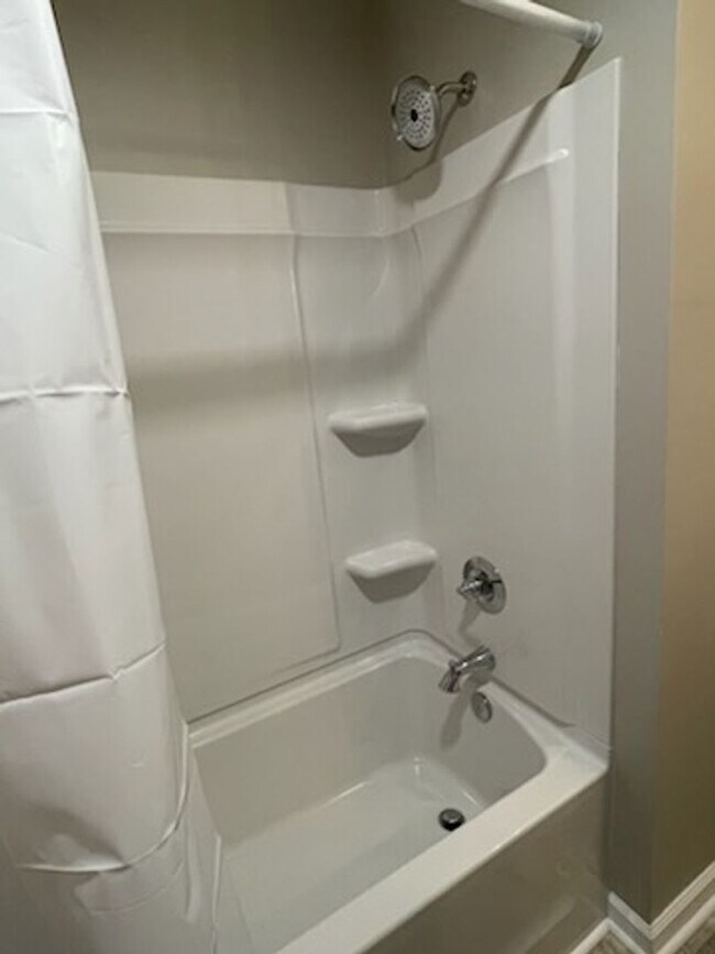 Building Photo - 301 Abbott Dr