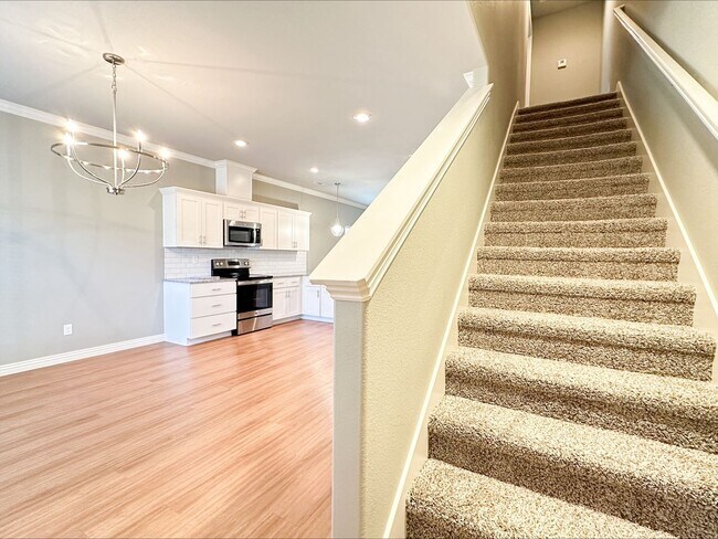 Building Photo - 2067 N Penelope Ln