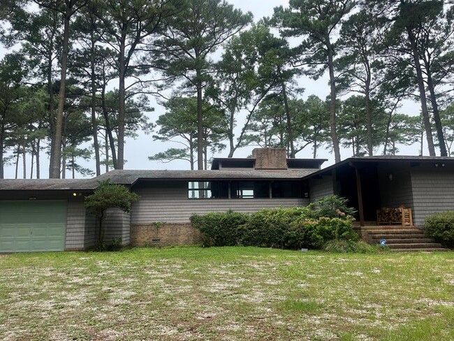 Primary Photo - 4680 Peaceful Shores Dr