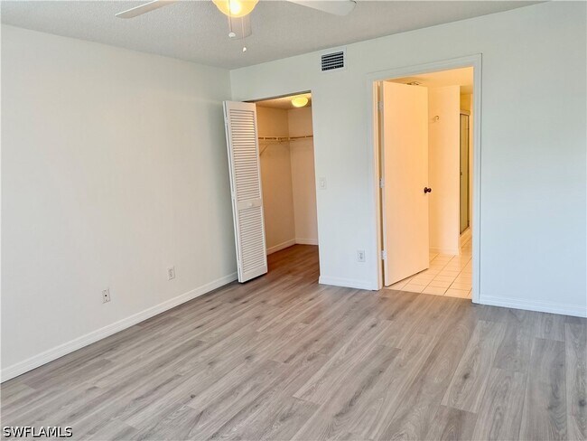 Building Photo - 7755 Jewel Ln