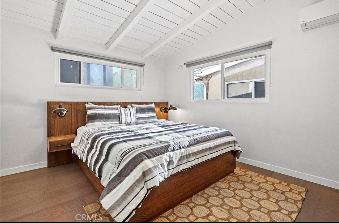 Building Photo - 200 Moonstone St