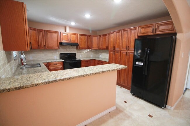 Building Photo - 4523 Donalbain Dr