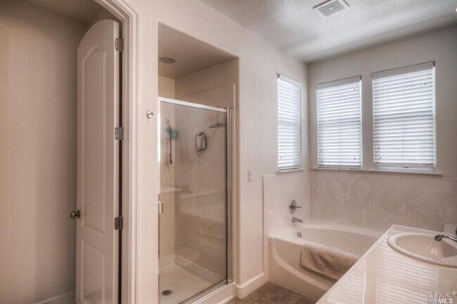 Building Photo - Home In Fairway Villas At Hiddenbrooke