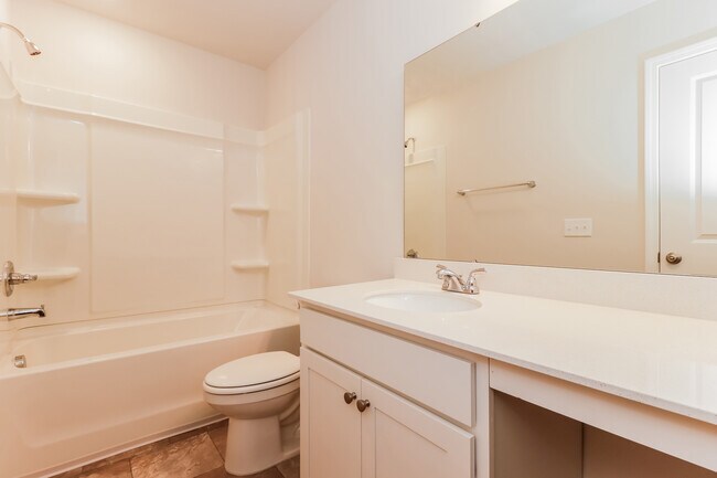 Building Photo - 590 Wilkins Rd, Midway, GA