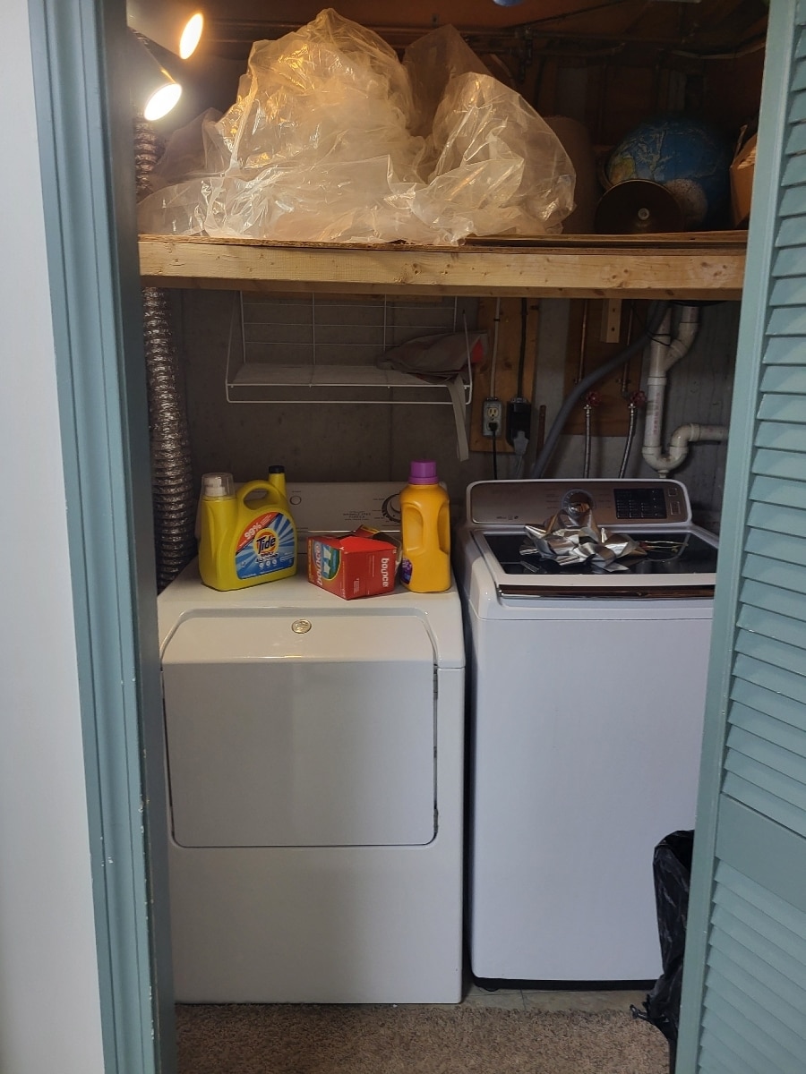 Building Photo - 70 Broadway