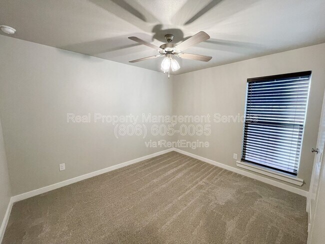 Building Photo - 3410 Bryan Ave