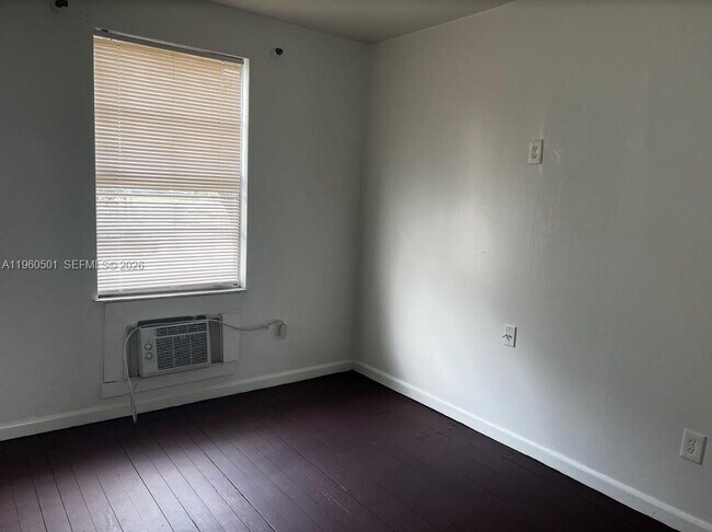 Building Photo - 1800 Fillmore St