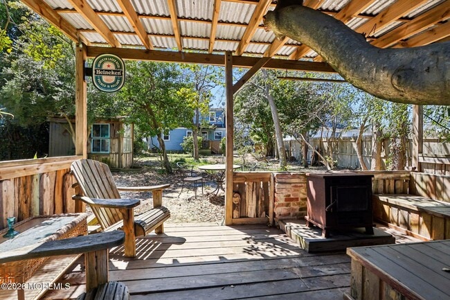 Building Photo - 15 Woolley Ave