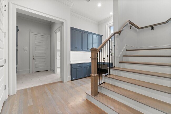 Building Photo - 58 E Bay Blvd