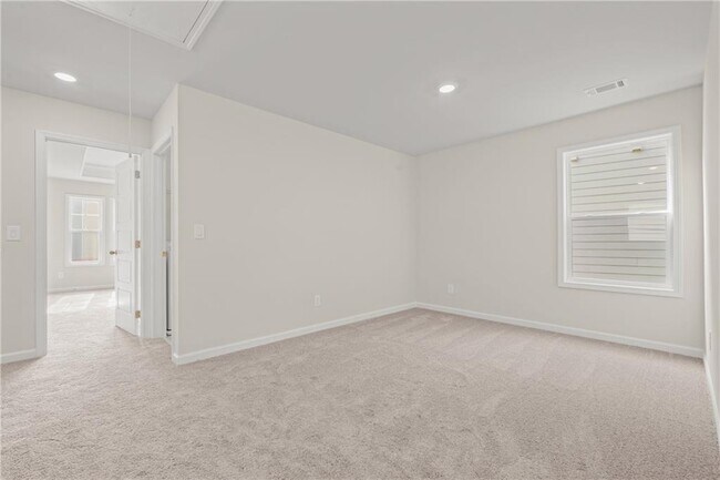 Building Photo - 32 Station Overlook Wy