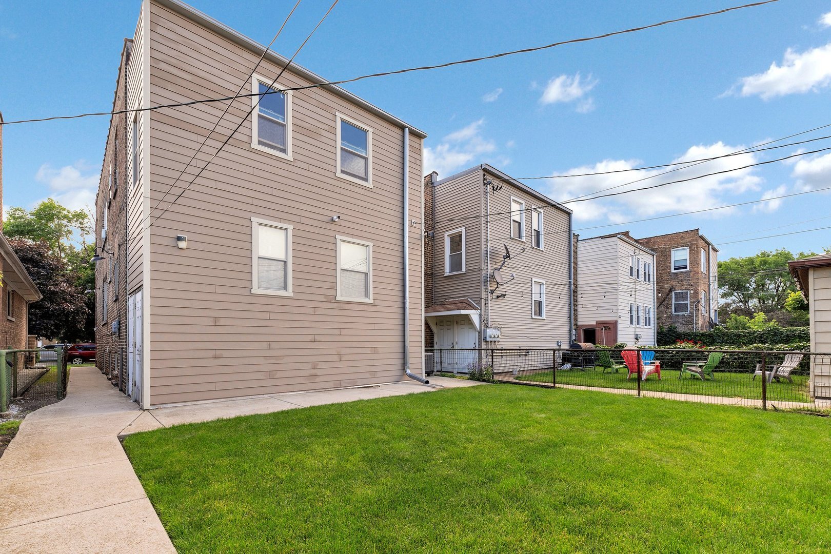 Building Photo - 4616 N Kasson Ave