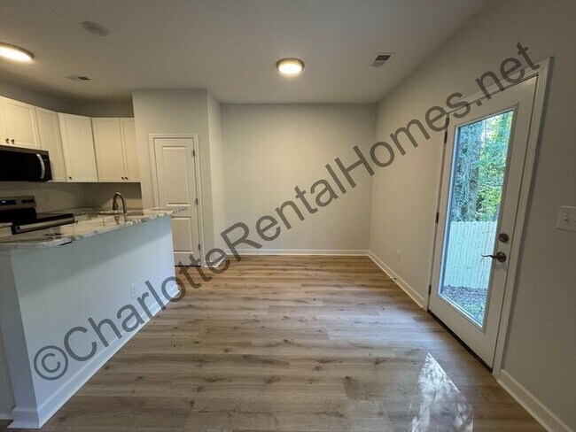 Building Photo - New Construction Single Family Home!