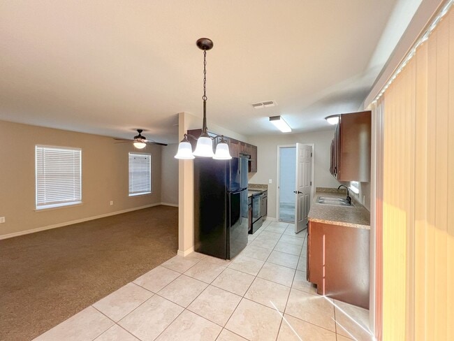 Building Photo - BEAUTIFUL 3 BD/2BA Home in Beautiful Ocala!!!