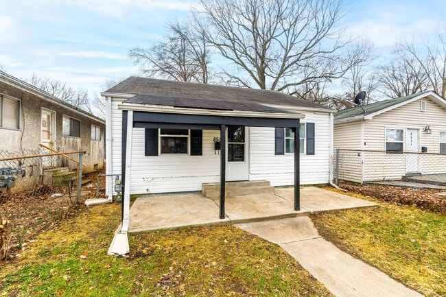 Building Photo - Fully Renovated 2BR Home with Modern Upgra...