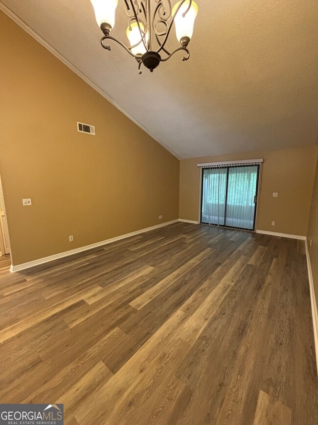 Building Photo - 207 Admiral's Walk Dr