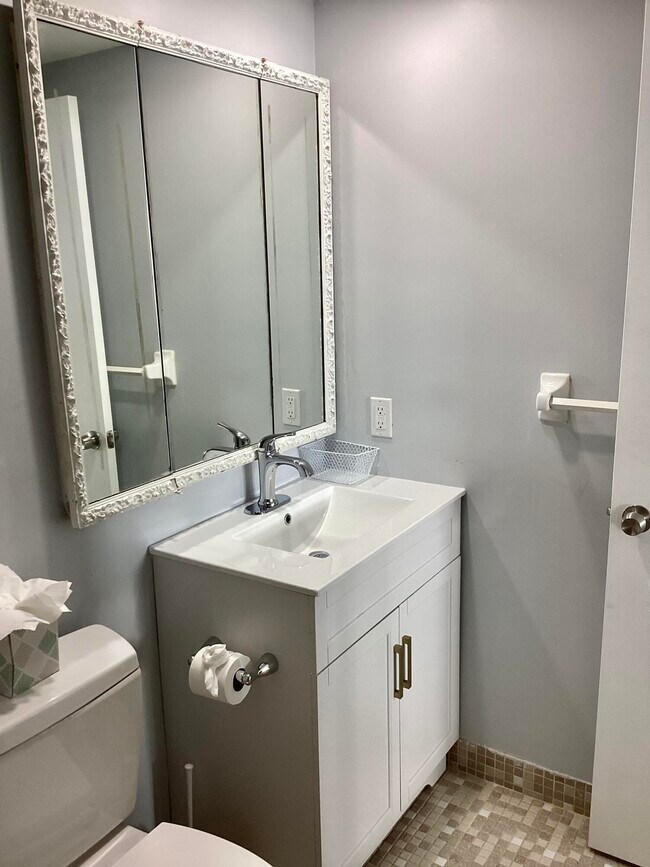 Building Photo - 3101 S Ocean Blvd