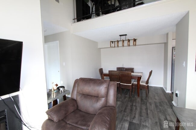 Building Photo - 1016 Aspen Dr