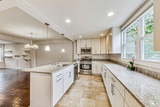 Building Photo - Coming Soon! Gorgeous 4 Bed + 3.5 Ba totally renovated row home in Columbia Heights