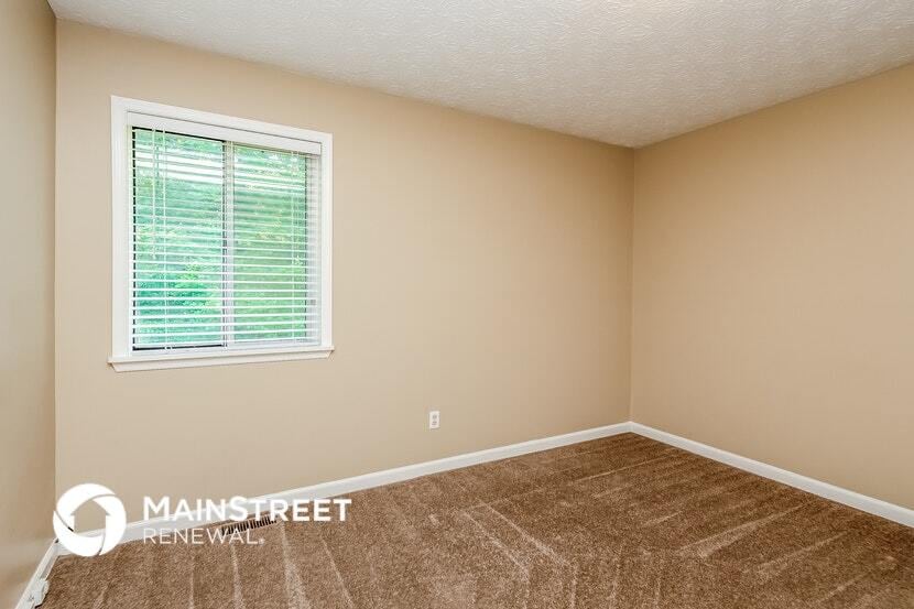 Building Photo - 2210 Rocky Mill Dr
