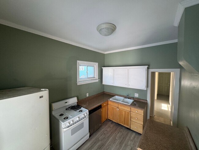 Building Photo - 1115 N Capitol Ave