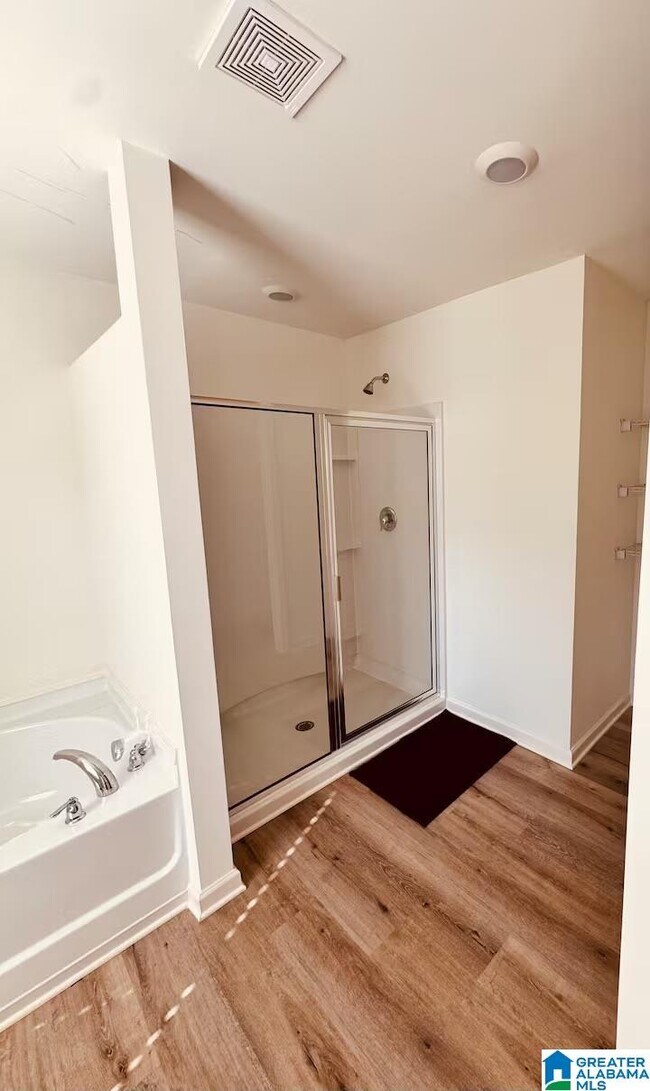 Building Photo - 510 Boxwood Bnd