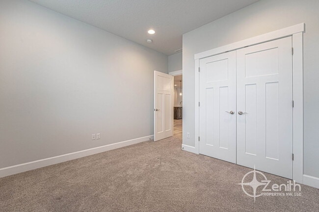 Building Photo - 134 Zephyr Dr