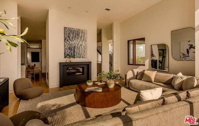 Building Photo - 3218 Maplewood Ave