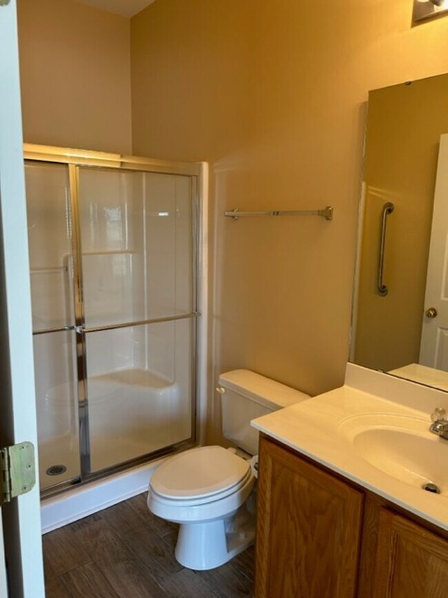 Building Photo - 160 Chenoa Dr
