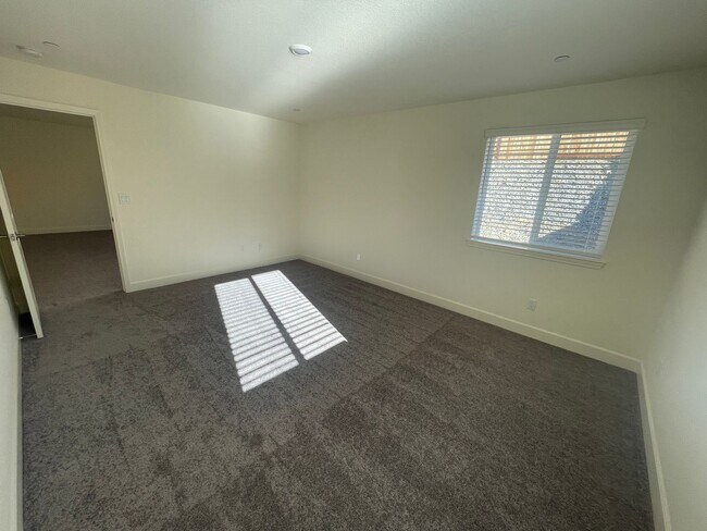 Building Photo - Brand New Lennar Home in Sparks!