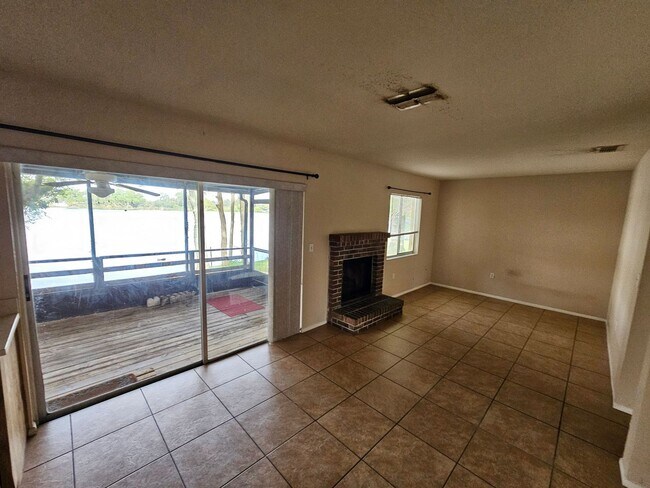 Building Photo - Central Lakeland Rental Home