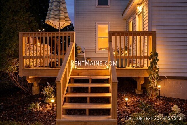 Building Photo - 92 Fling St