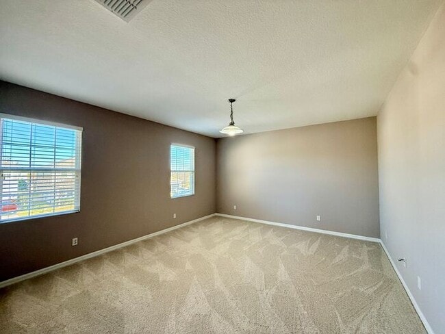 Building Photo - SPACIOUS Two Story Beautiful 5/4 Home in The Enclave At Aloma!