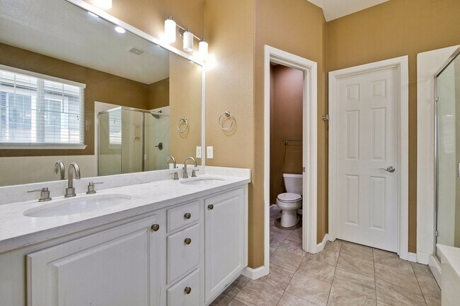 Building Photo - 309 Rayos Del Sol Dr