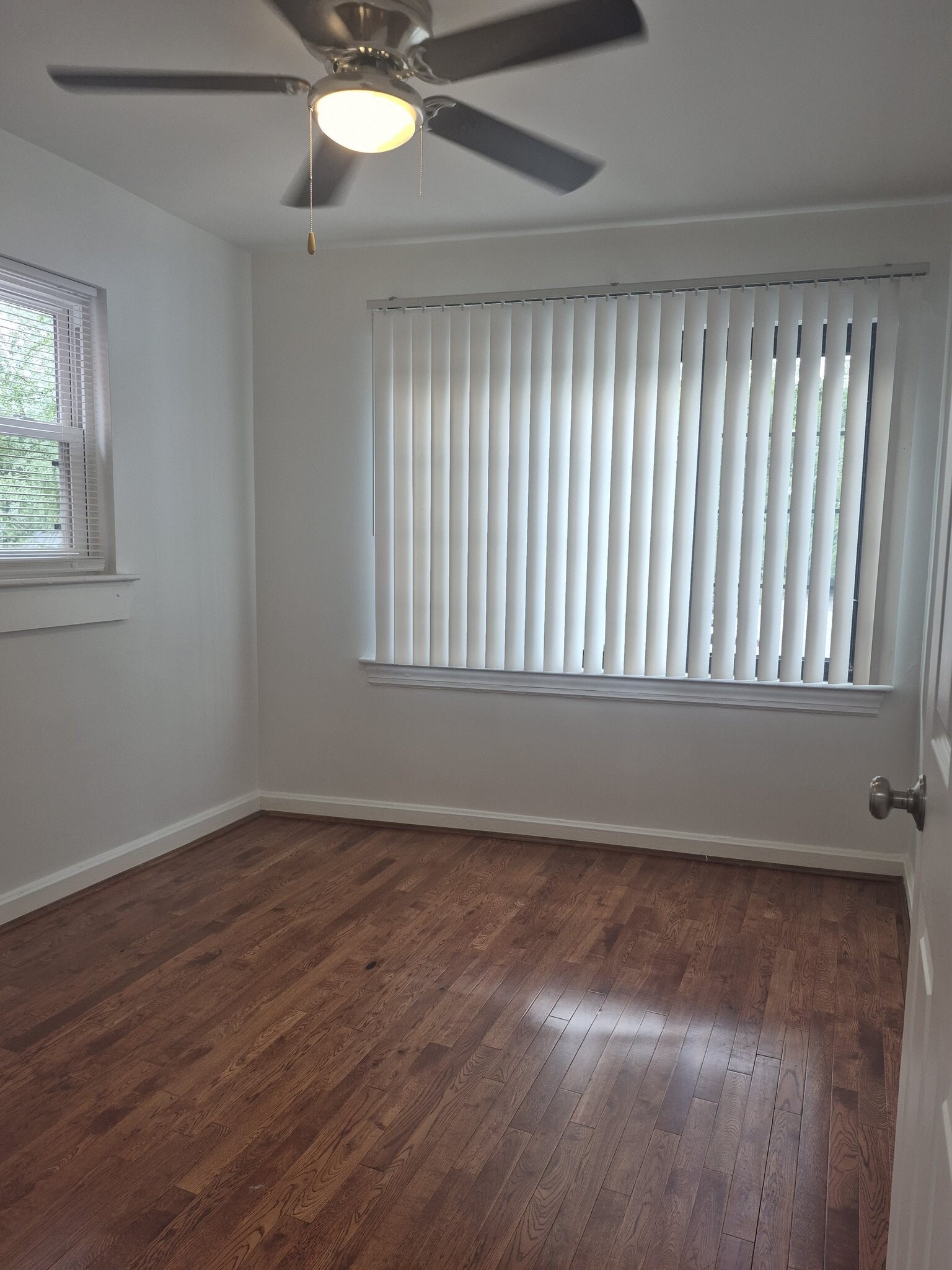 Building Photo - 2063 Beechmont Ave