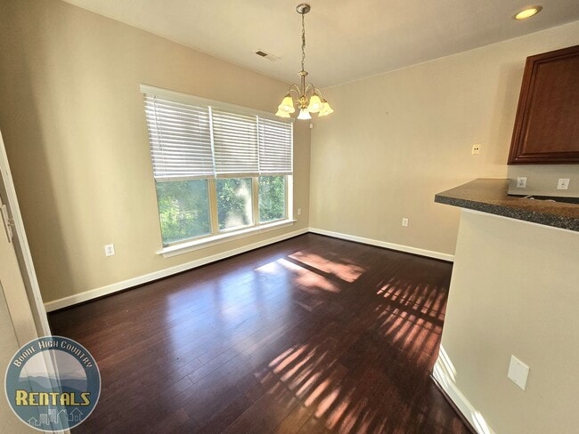 Building Photo - 194 Azor Ct