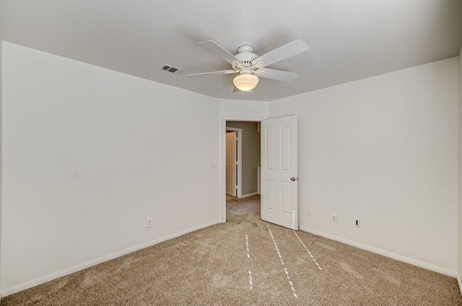 Building Photo - Tri-Level Home with Pool & Spa in Henderson, 89074