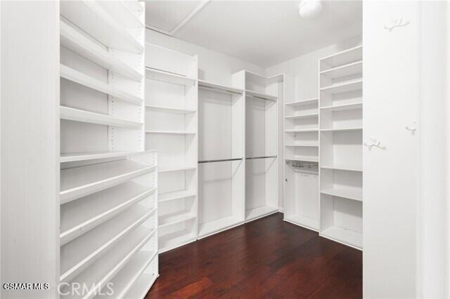 Building Photo - 4109 Laurelview Dr