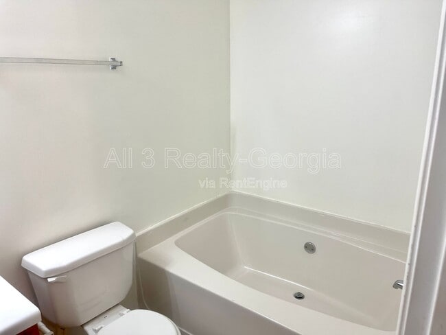 Building Photo - 101 Prattling Ct