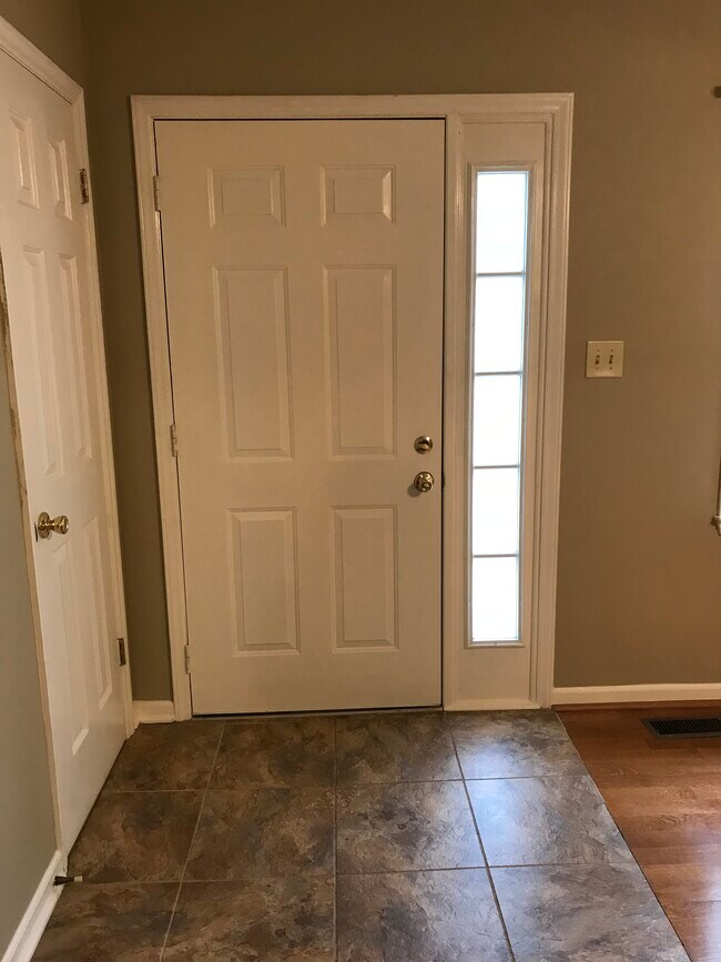 Front Foyer Coat Closet - 2720 Shober Ct