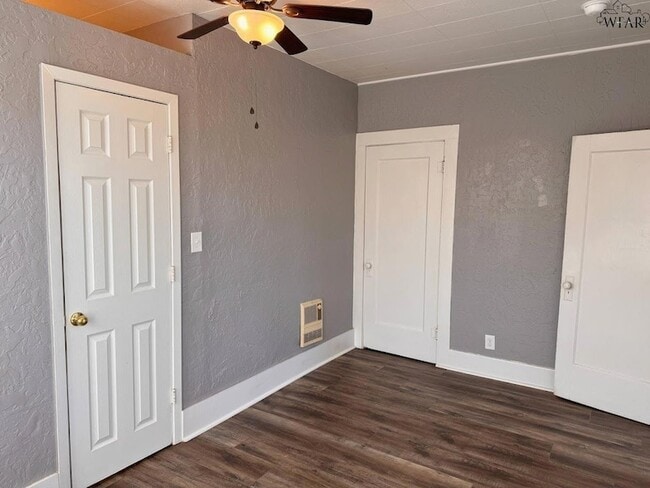 Building Photo - 2130 Ave J