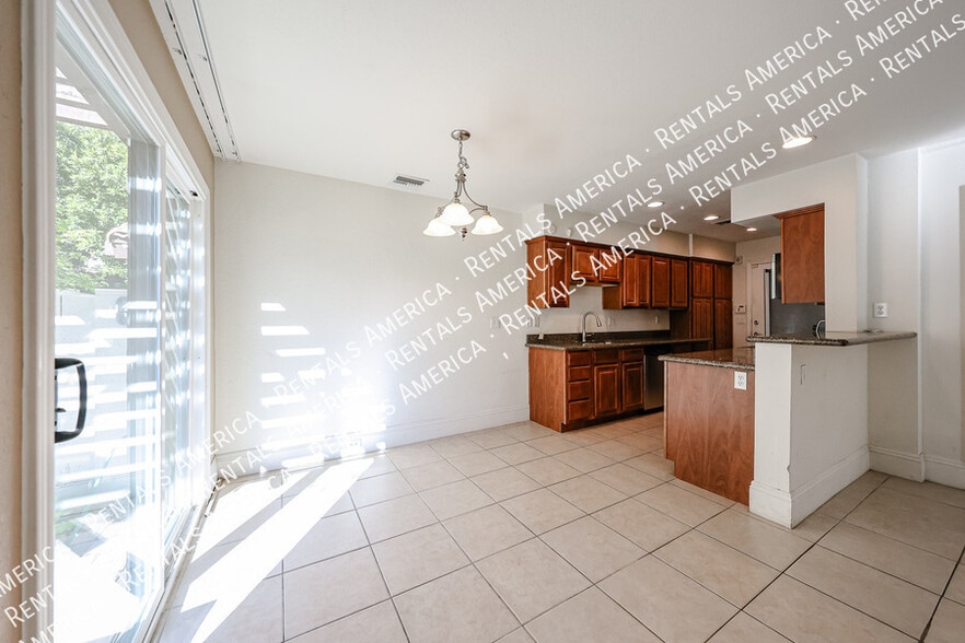 Building Photo - 8825 S 48th St