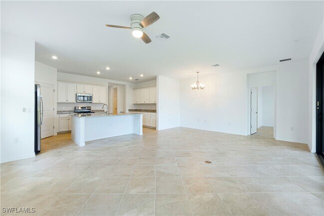 Building Photo - 14640 Palamos Cir