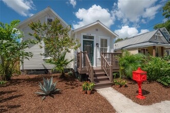 Building Photo - 408 E Amelia Ave