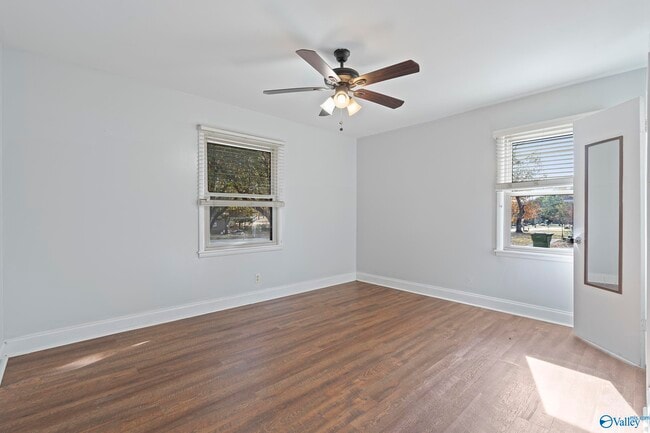 Building Photo - 1611 Clb Vw Dr NW