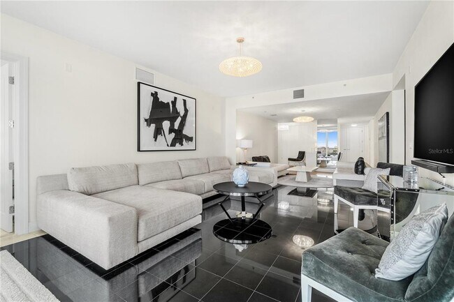 Building Photo - 331 Cleveland St